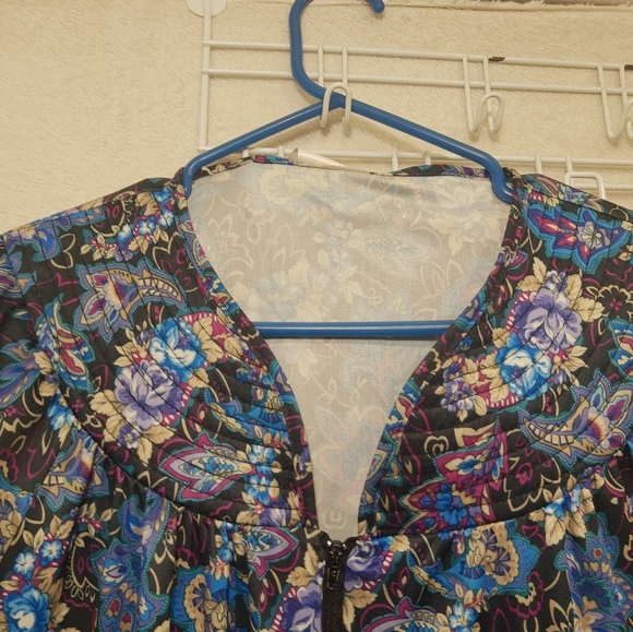 Essential Needs Womens  Night Dress With Front Zip And Sleeves - Picture 6 of 11